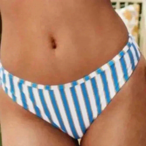 Cupshe Bikini - Picture 1 of 6